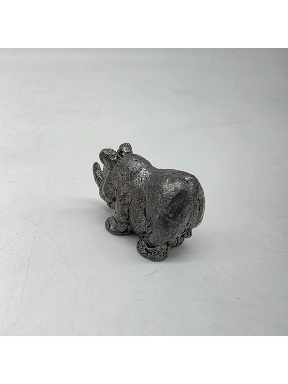 Small Pewter Rhinoceros Figurine Handcrafted For Display Or Collectors 1.5" - Picture 5 of 8